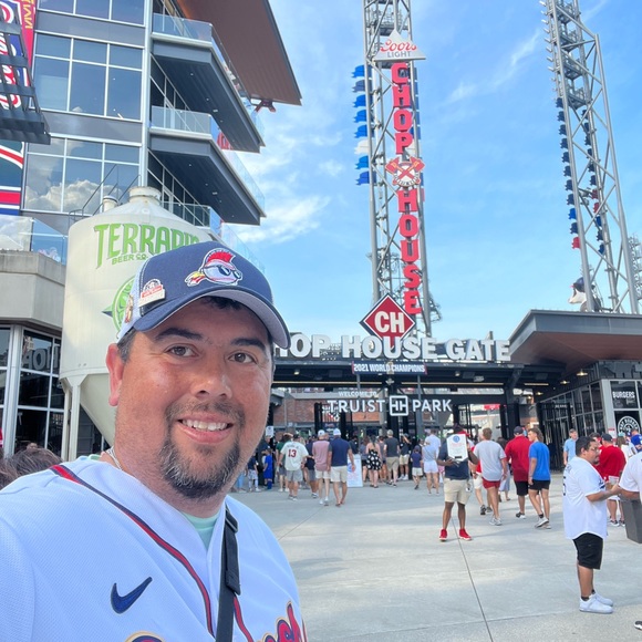 Meet your Posher, Jb - Picture 4 of 10